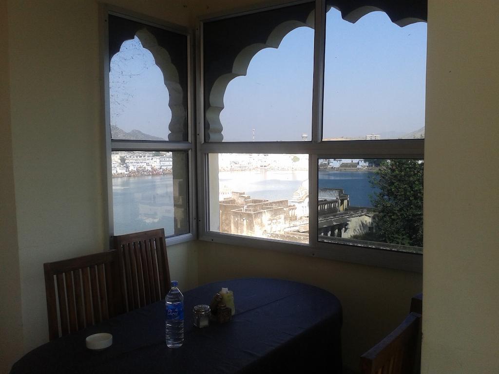 Pushkar Lake Palace Экстерьер фото